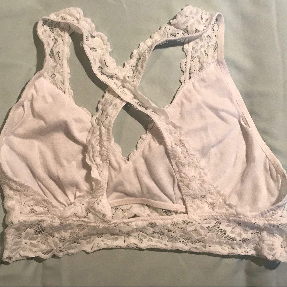 Women’s White lace bra 36D..no tags - Picture 2 of 2